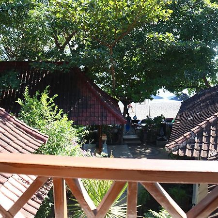 Blue Star Bungalows & Cafe Амед Экстерьер фото